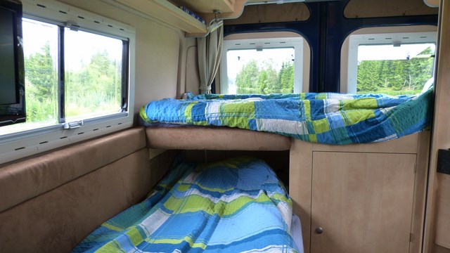 Campingbus Kastenwagen Einzelbetten Heck Längsbett