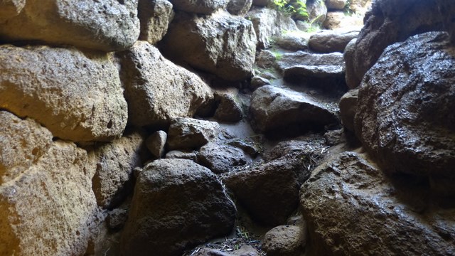 Treppe Santa Cristina Nuraghe