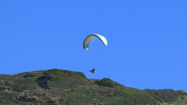 Gleitschirmflieger Capo Argentiera